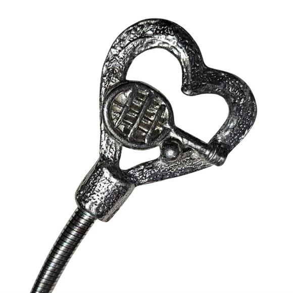 1970s Silver Tennis Motif Serpentine Belt Interlocking Stretchable Heart Buckle main image 5